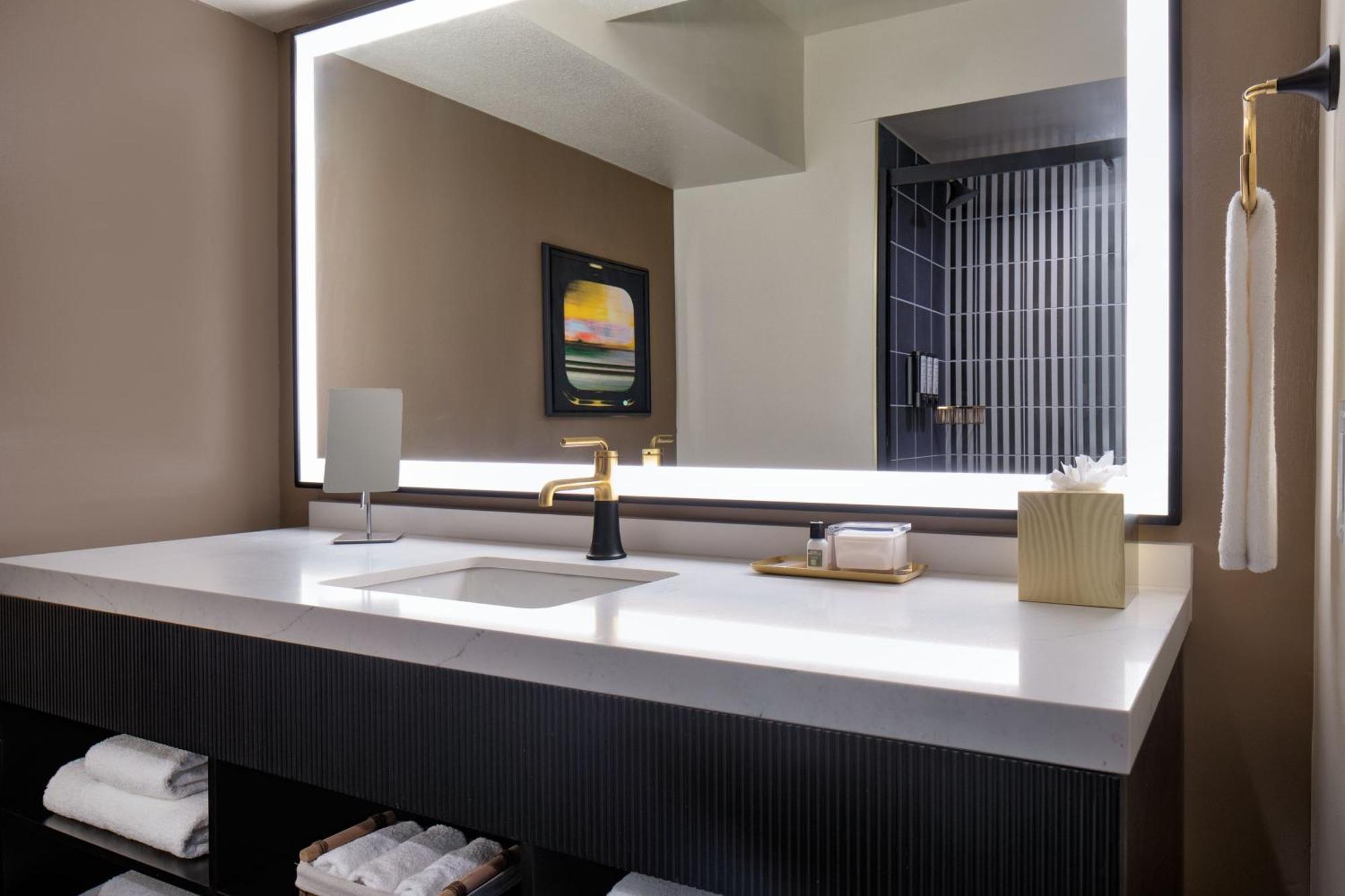 The Lasalle Hotel, Bryan College Station, A Tribute Portfolio Hotel 외부 사진