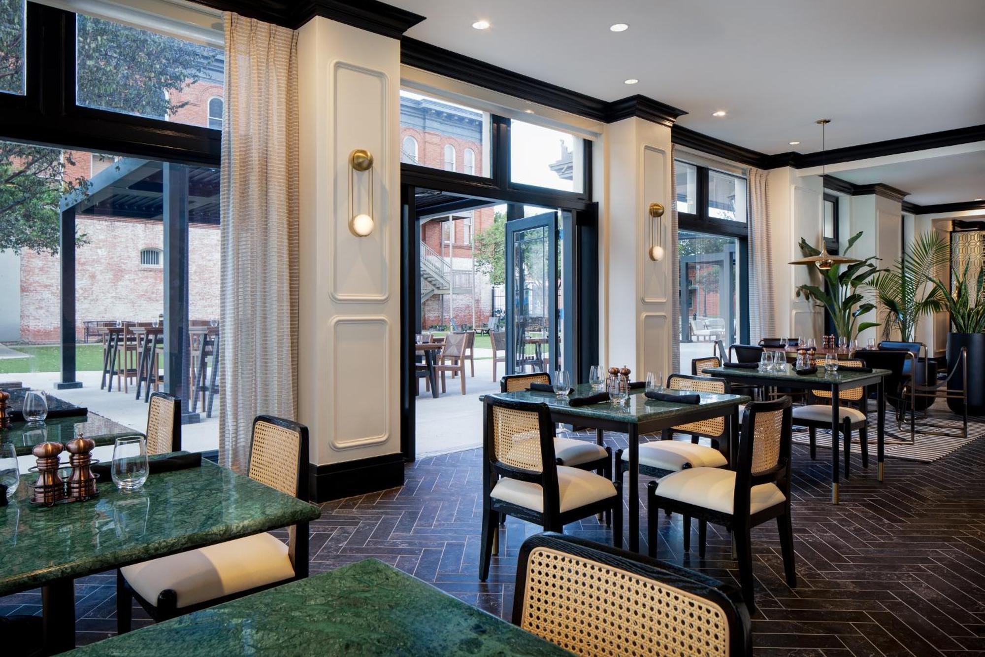 The Lasalle Hotel, Bryan College Station, A Tribute Portfolio Hotel 외부 사진